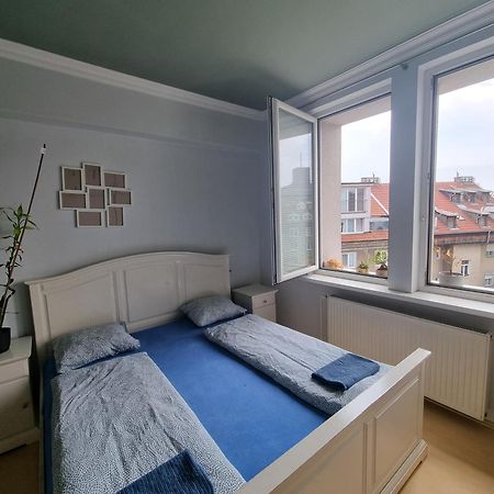 Big 4 Room Huge Apartment Братислава Экстерьер фото